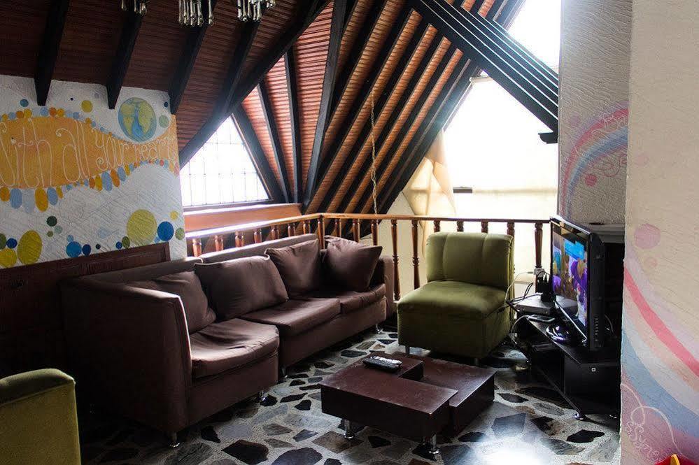 ארמניה Casa En Llamas מראה חיצוני תמונה